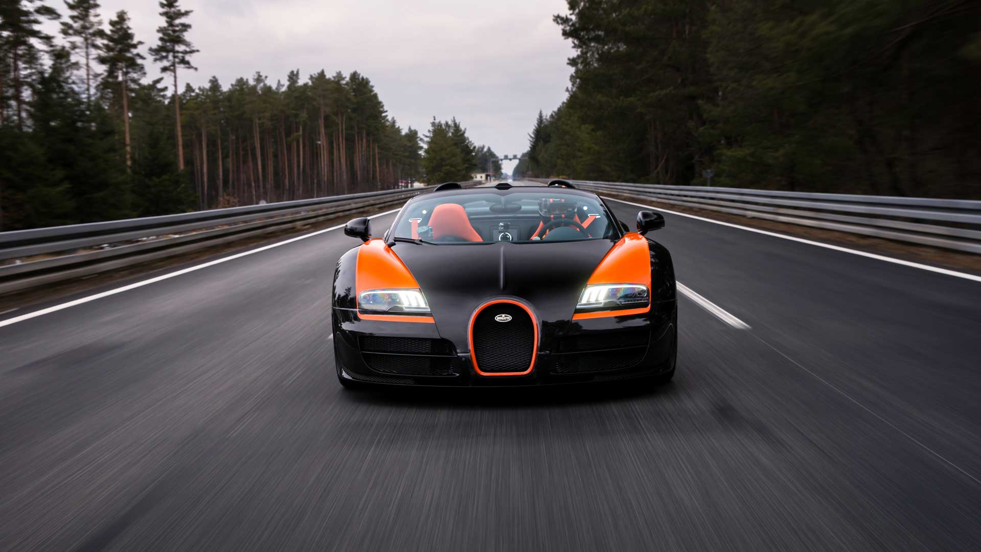 Bugatti-Veyron-16.4-Grand-Sport-Vitesse-Robb-Report-Italia