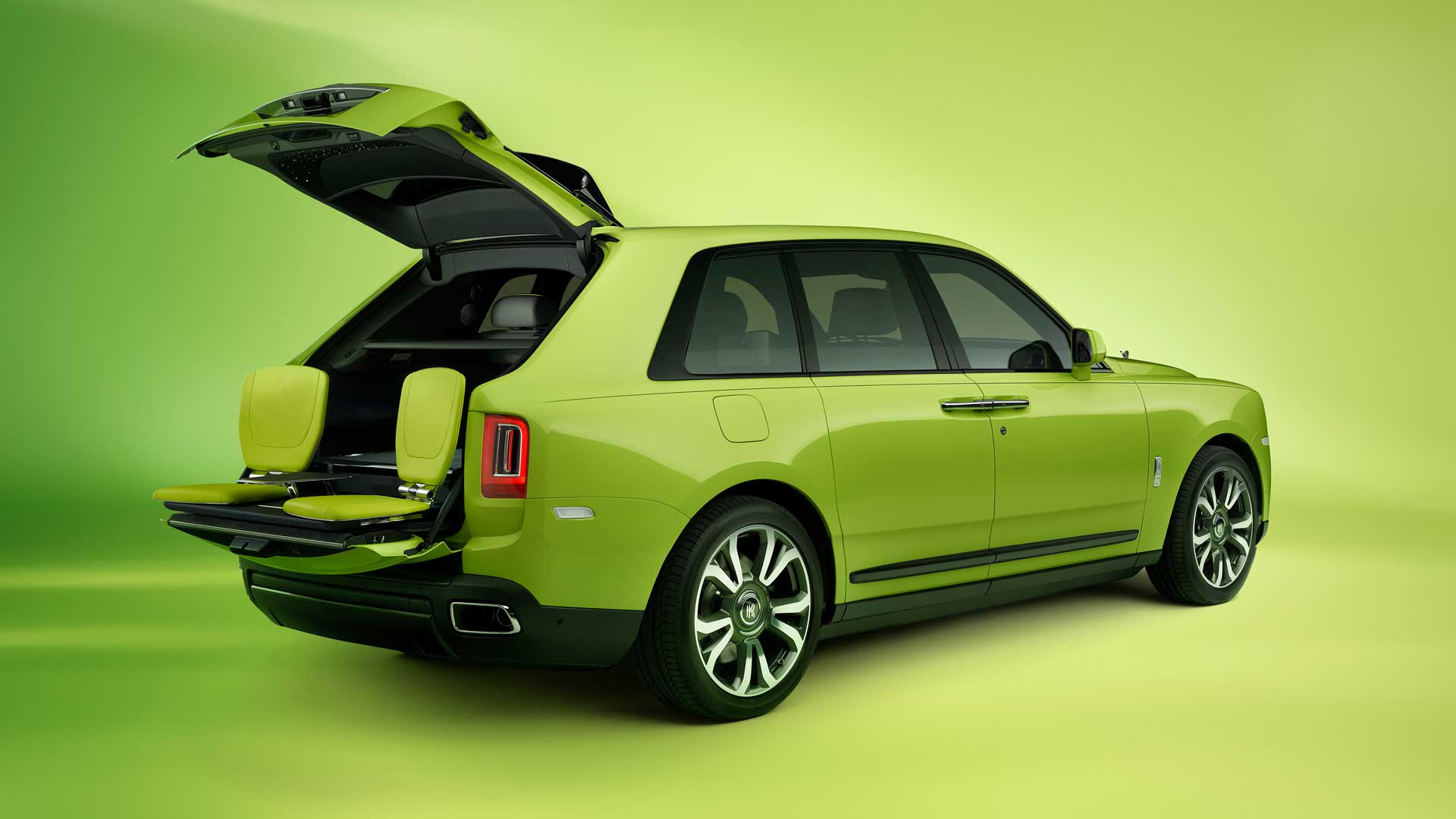 cullinan-inspired-by-fashion-verde-lime-rolls-royce-robb-report-italia