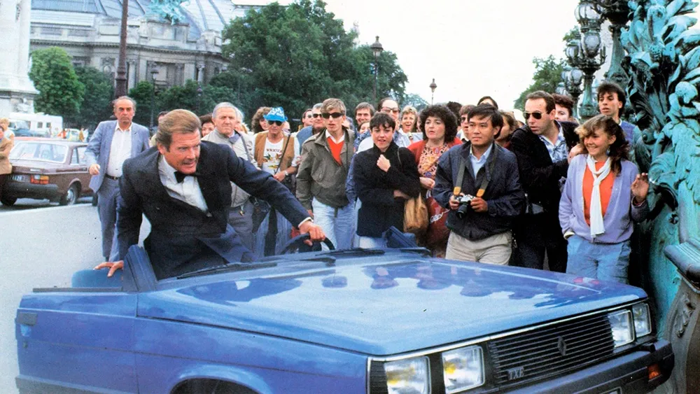 19 1985 Renault 11 Auto di James Bond