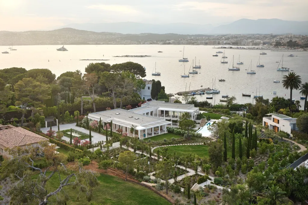 villa in costa azzurra monroe kennedy robb report italia 2