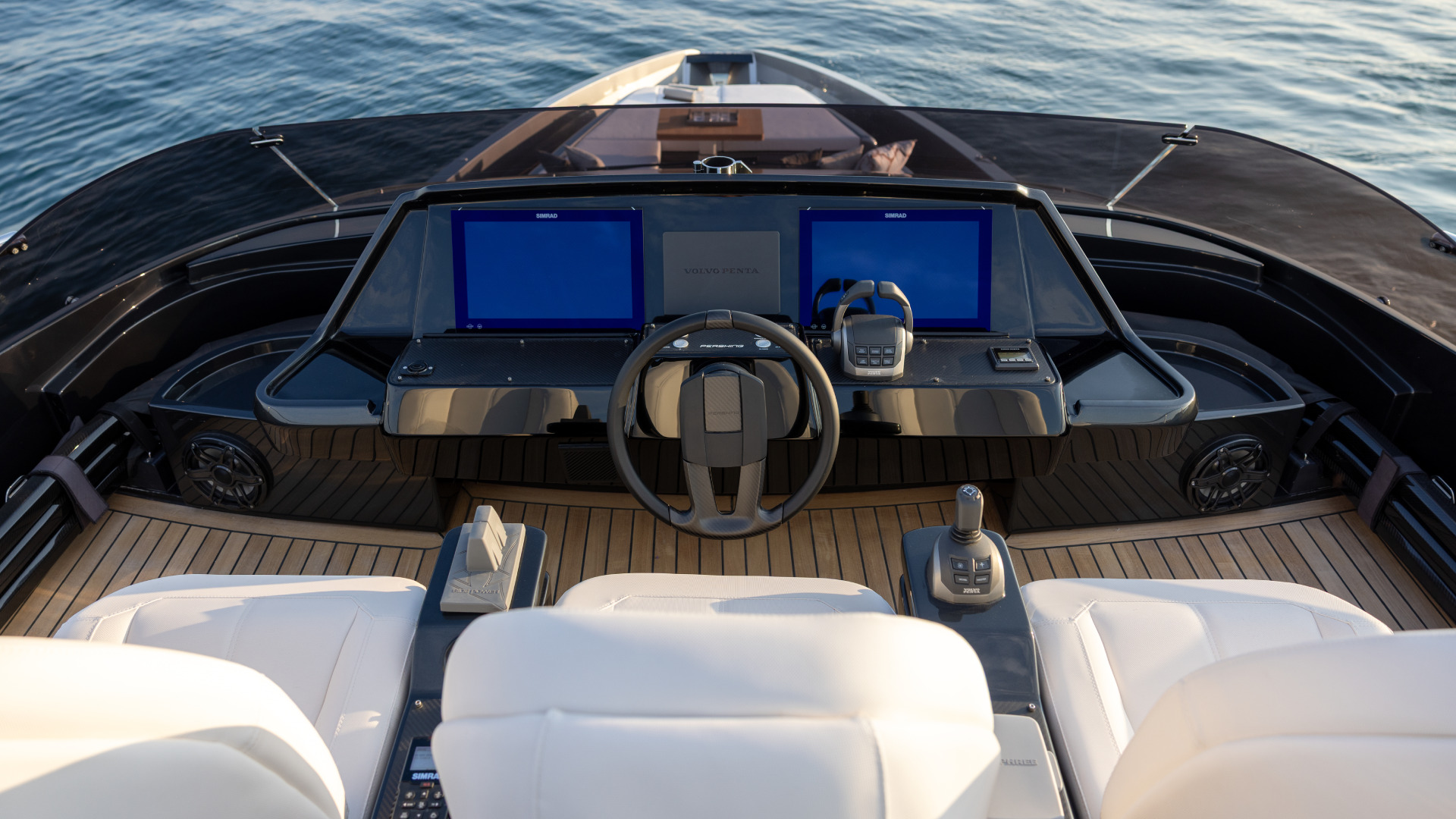 Pershing-GTX70-6-Robb-Report-Italia