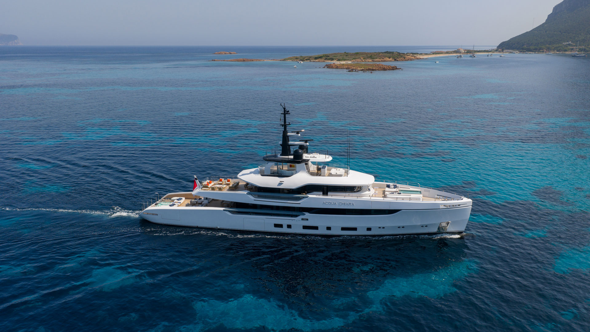 Acqua-Chiara-3-Robb-Report-Italia