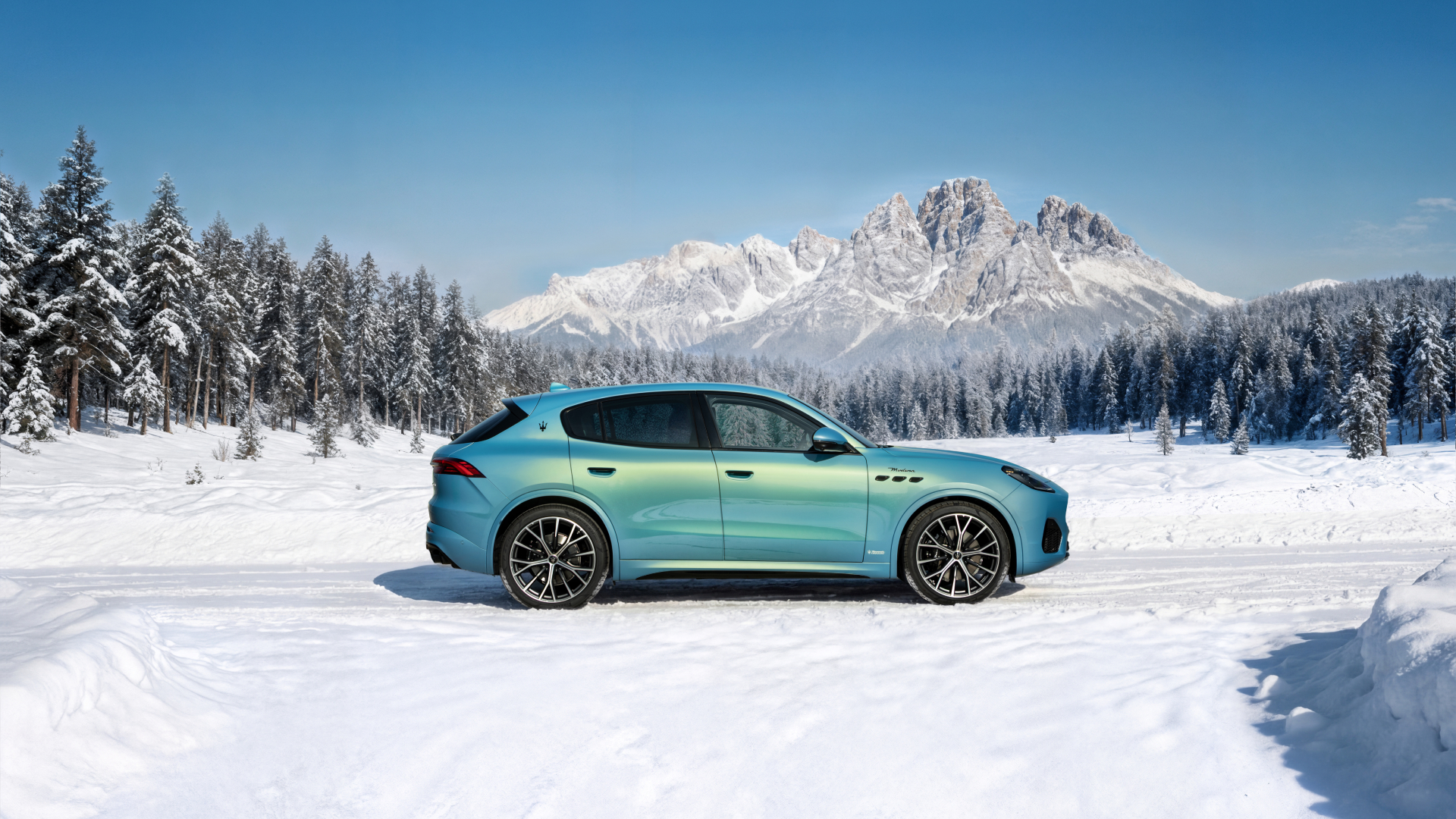 Maserati-Grecale-Cristallo-1-Robb-Report-Italia