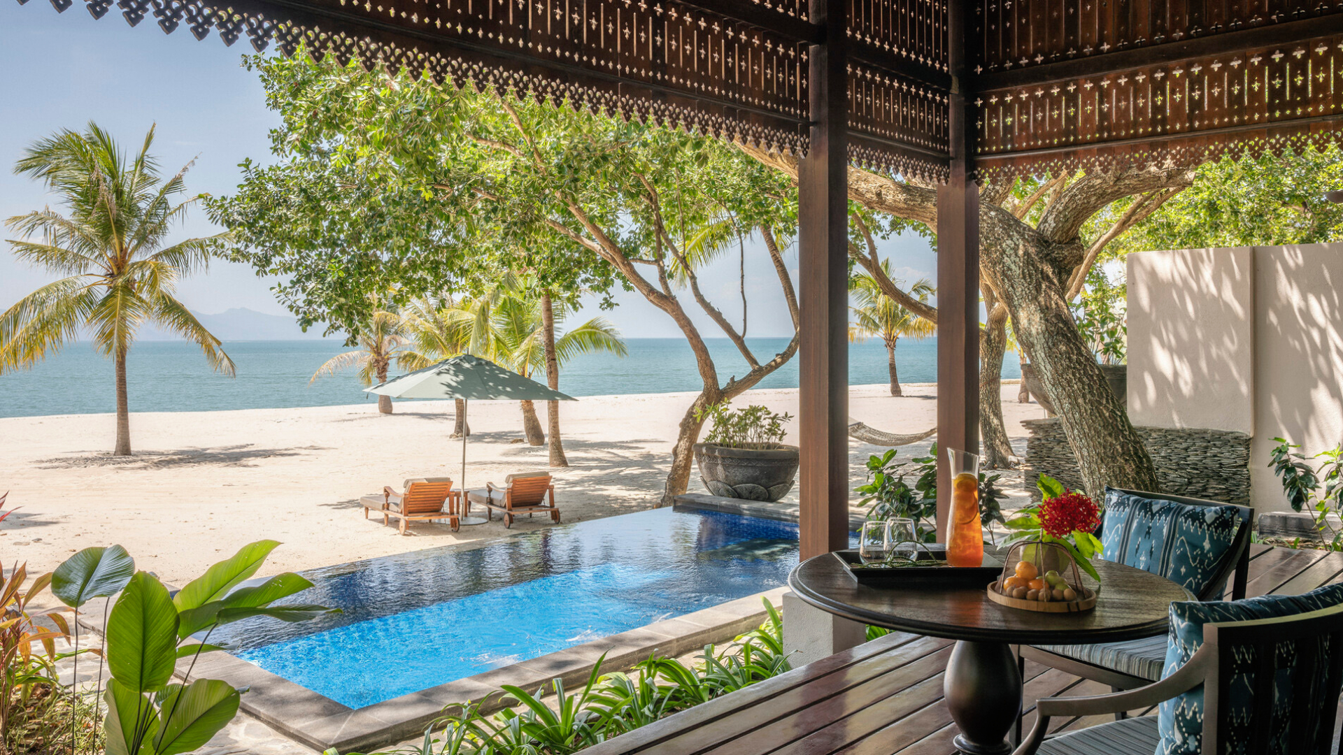 New-World-Icons-3-Robb-Report-Italia