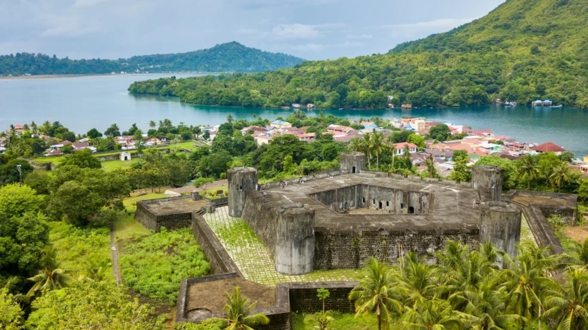 Spice-Island-Charters-4-Robb-Report-Italia