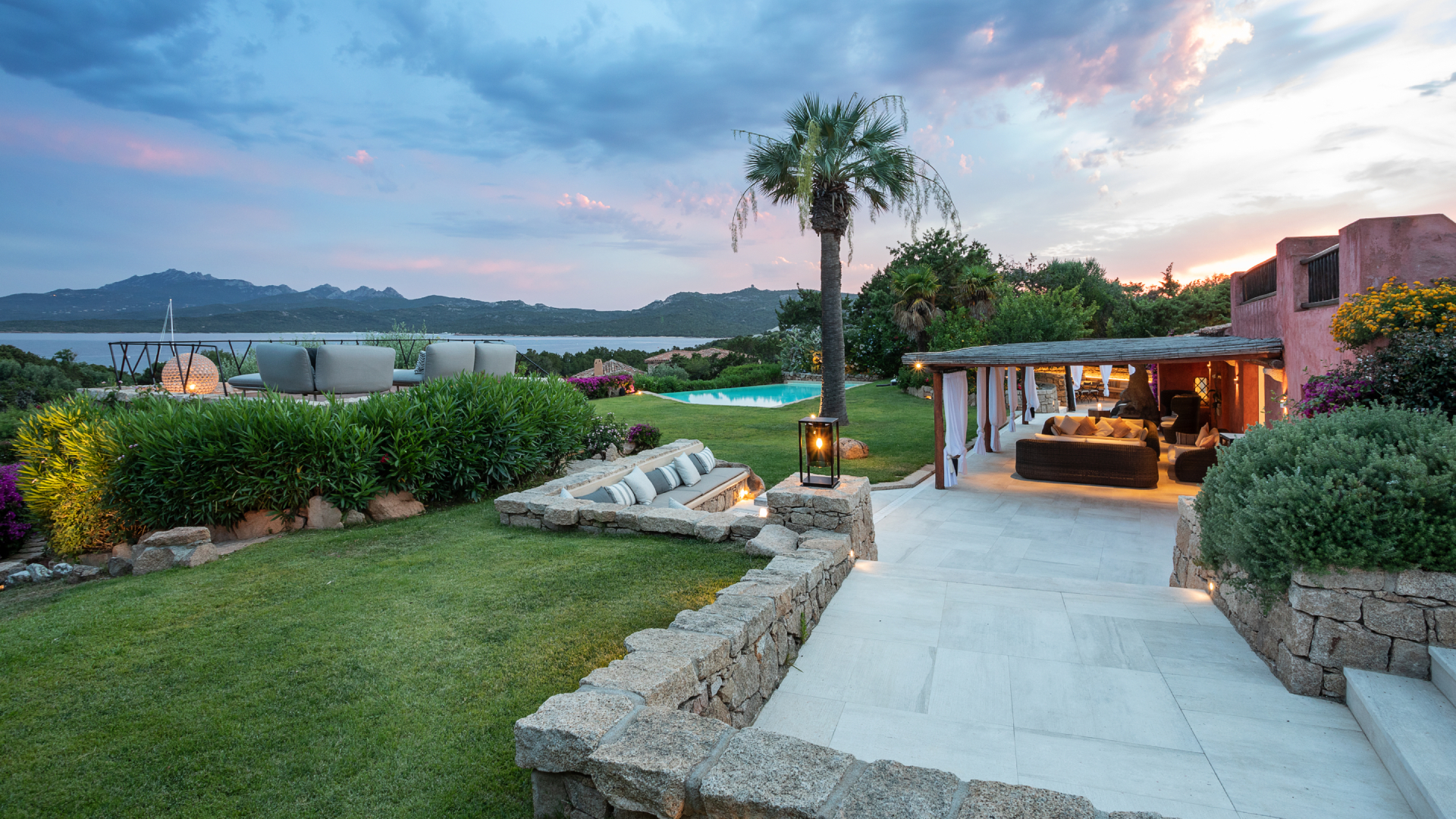 The-Thinking-Traveller-2-Robb-Report-Italia