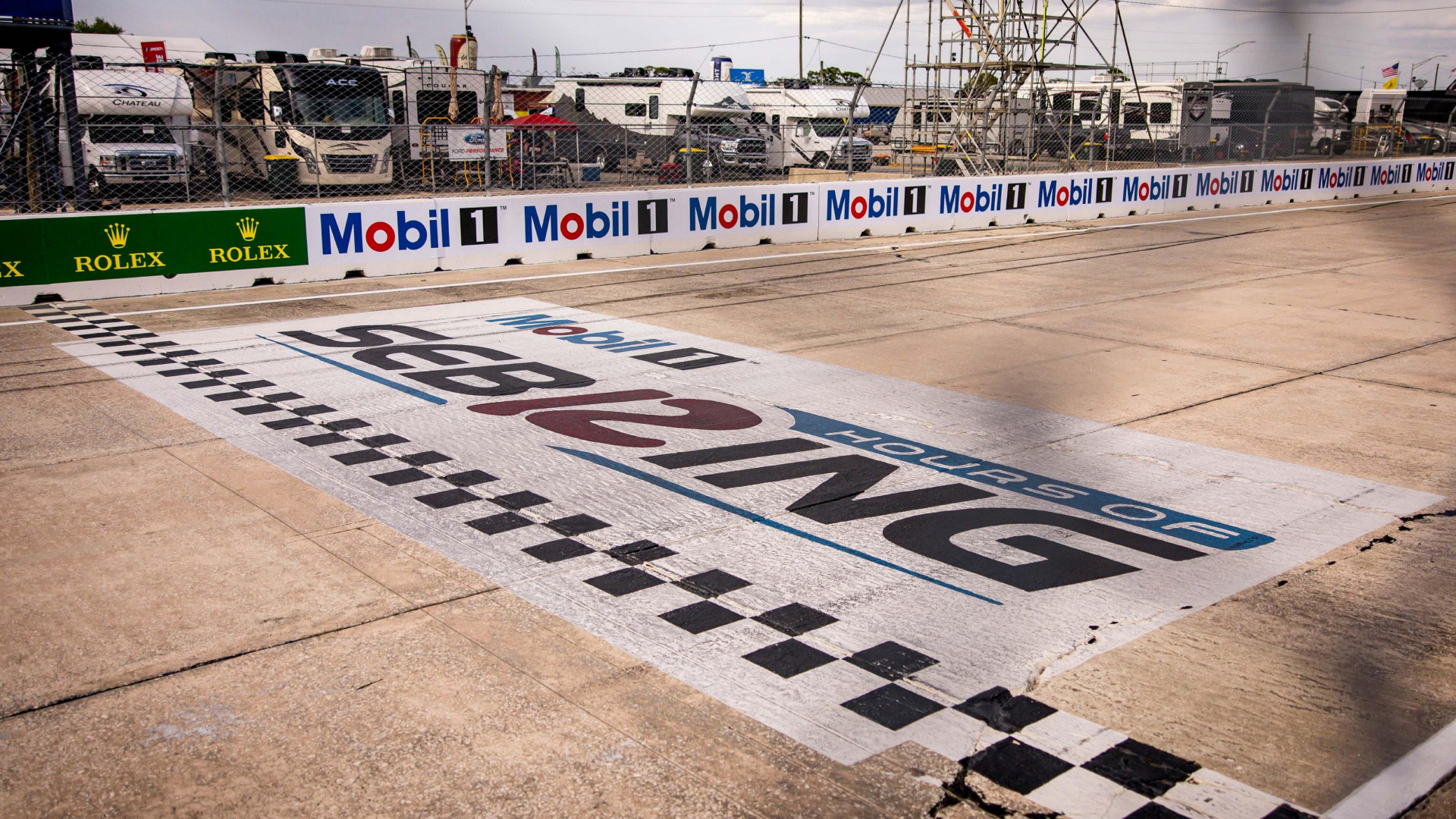 Porsche-963-6-Robb-Report-Italia