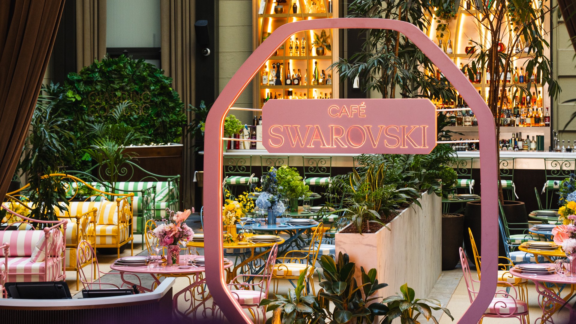 Café-Swarovski-2-Robb-Report-Italia