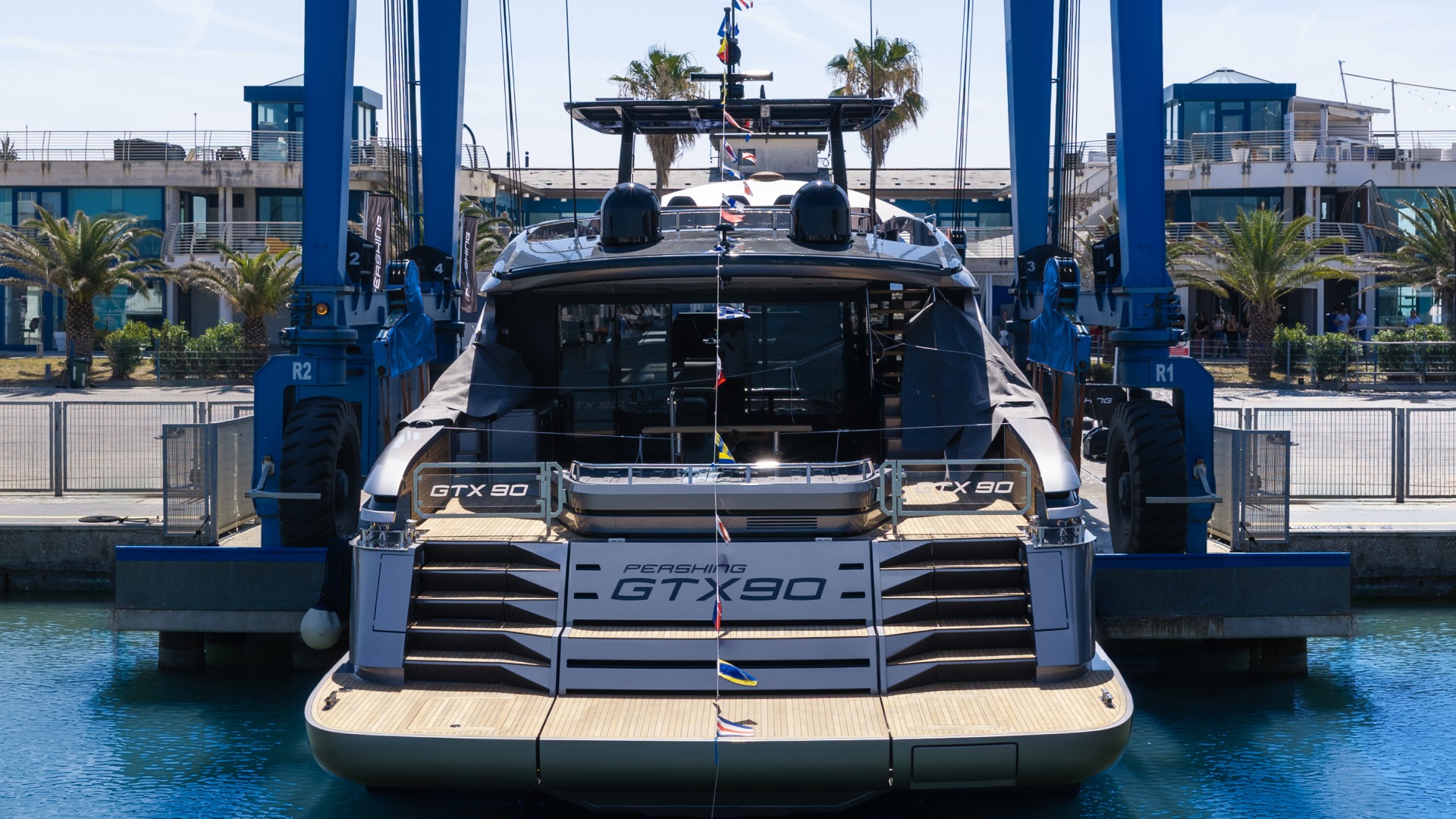 GTX90-3-Robb-Report-Italia