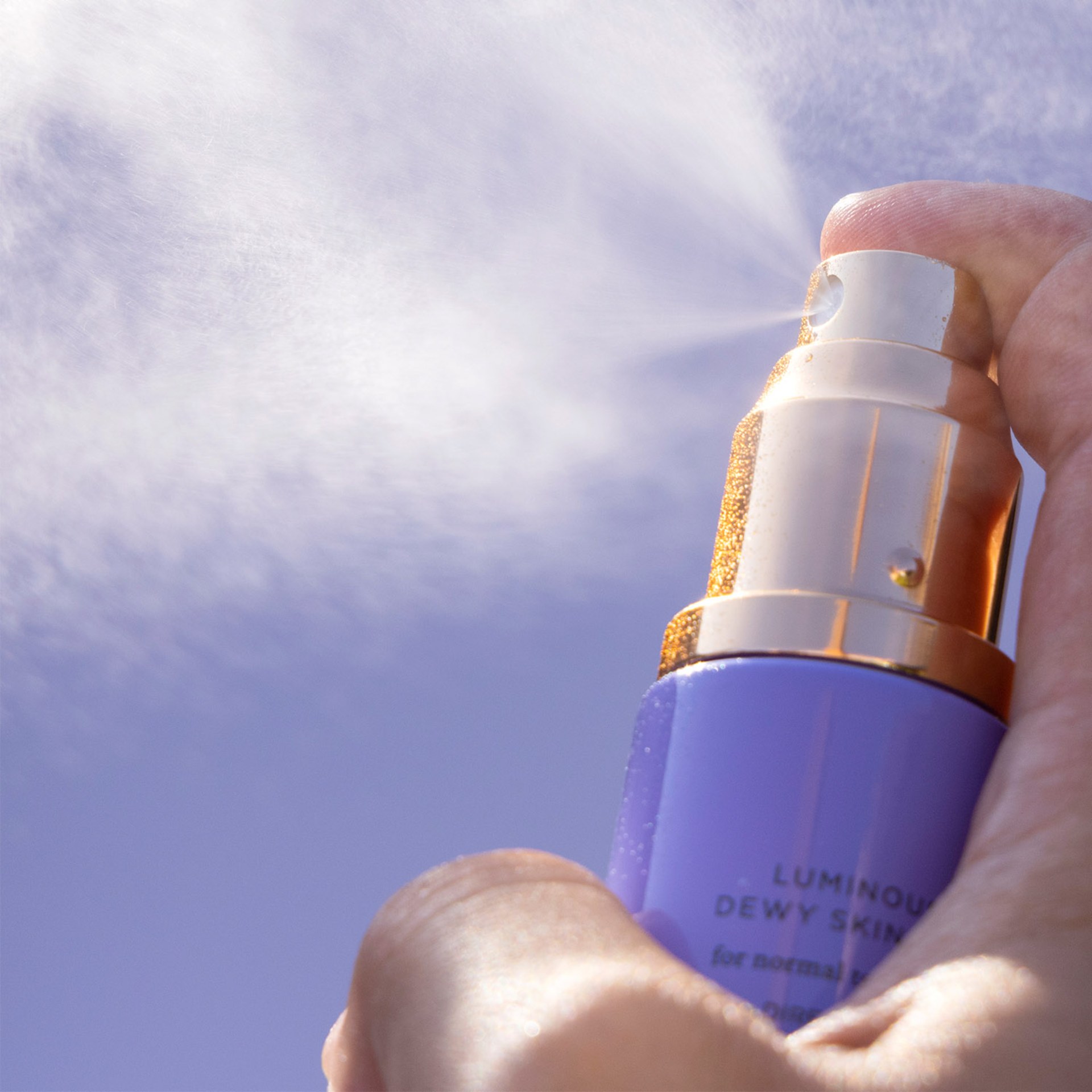 Skincare-in-spray-8-Robb-Report-Italia