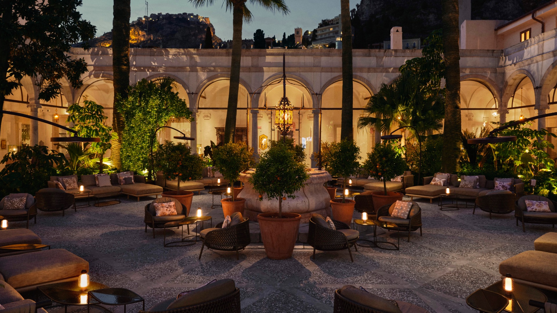 Summer-Book-Club-4-Robb-Report-Italia