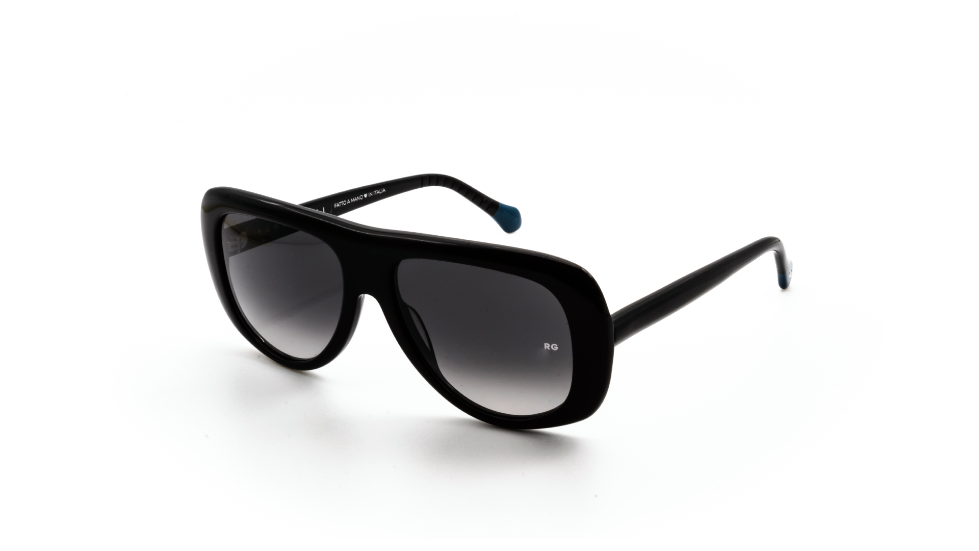 Romeo-Gigli-Eyewear-2-Robb-Report-Italia