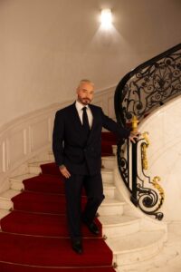 Kiton-e-J-Balvin-3-Robb-Report-Italia