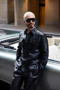Kiton-e-J-Balvin-4-Robb-Report-Italia