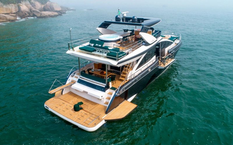 Intermarine-yacht
