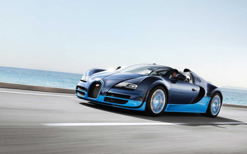 Bugatti-Veyron-16.4-Grand-Sport-Vitesse-dieci-anni-Robb-Report-Italia