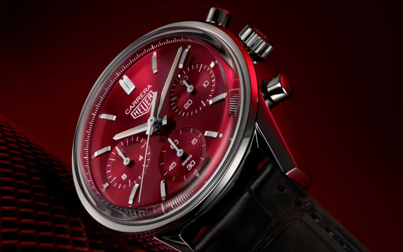 Tag-Heuer-Carrera-Red-Dial-Robb-Report-Italia