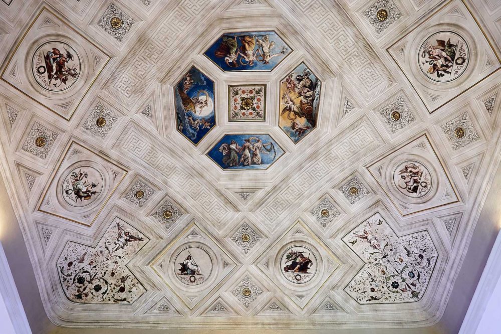 Palazzo-Dall’Armi-Marescalchi-affreschi-Robb-Report-Italia
