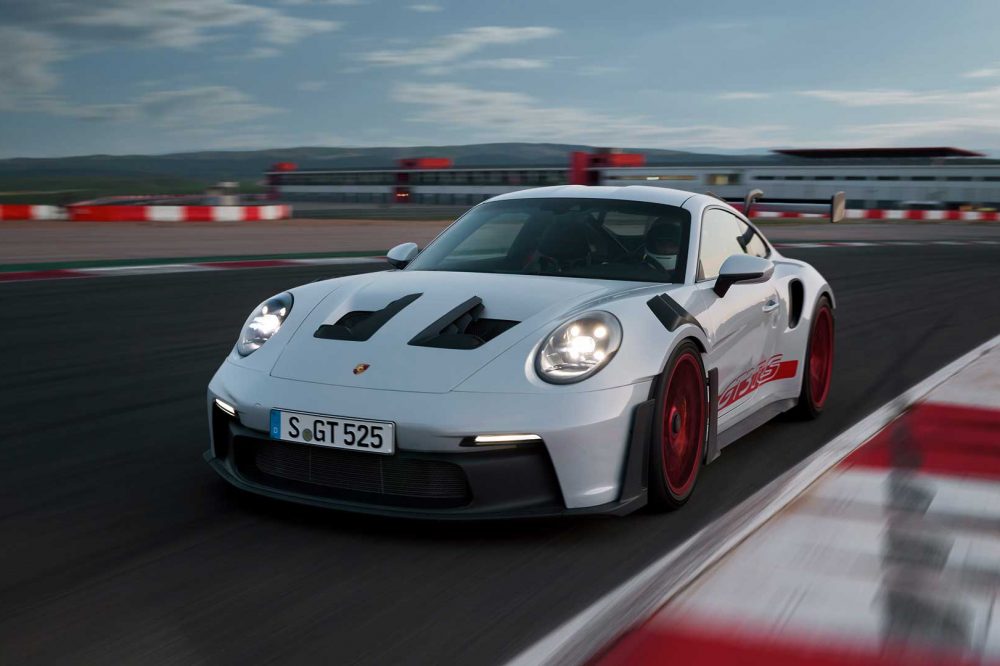 Porsche-911-GT3-RS-da-corsa-e-da-strada-Robb-Report-Italia