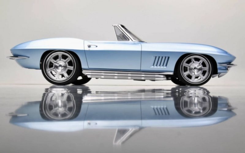 corvette-convertible-restomod-asta-huston-robb-report-italia