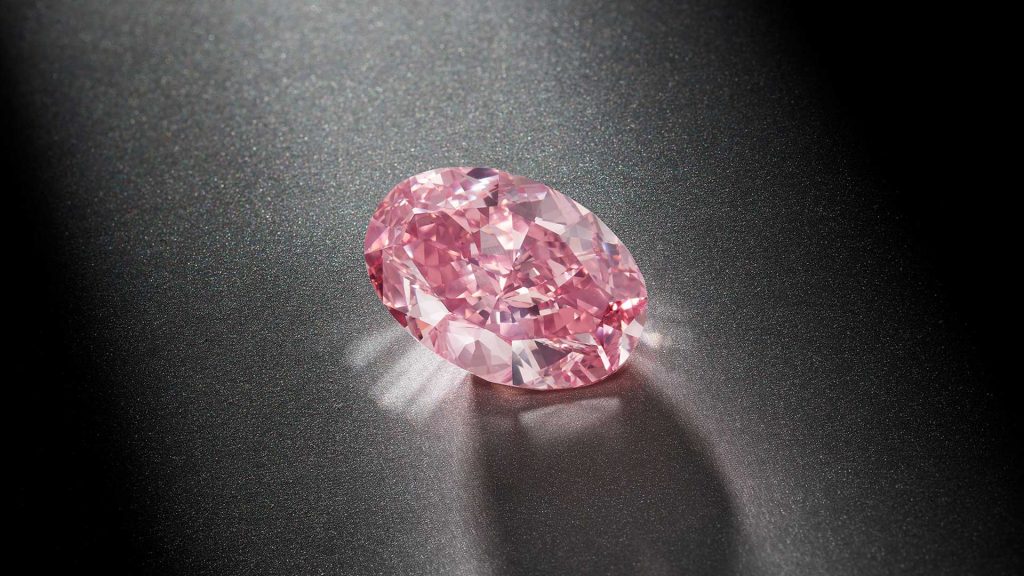 Geneva Jewels Auction Magnificent-Fancy-Vivid-Pink-diamond-ring