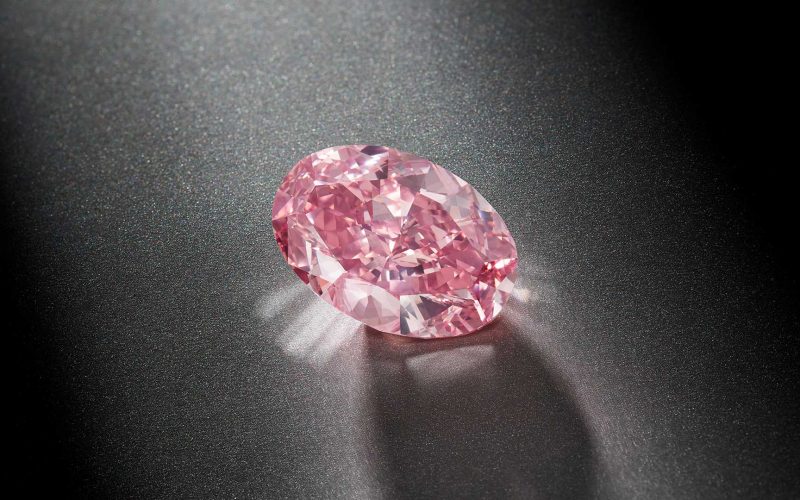Geneva Jewels Auction Magnificent-Fancy-Vivid-Pink-diamond-ring