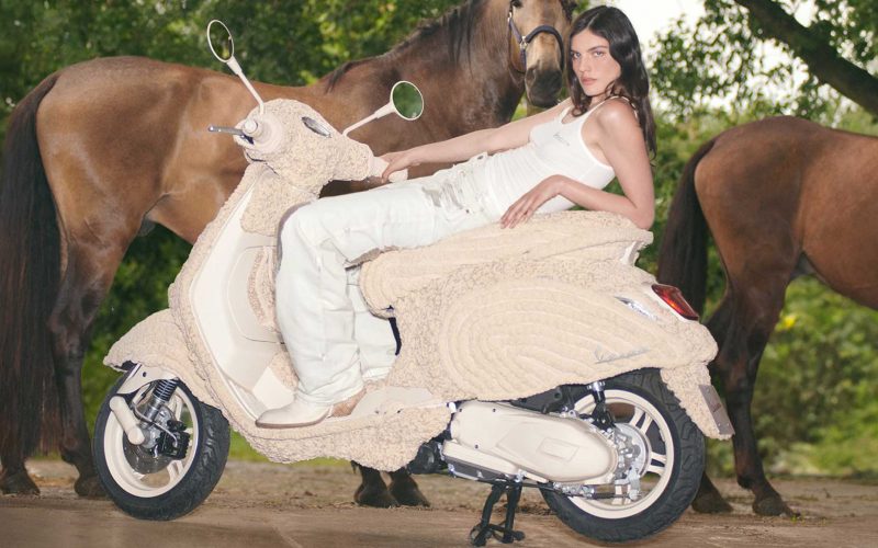 Vespa-Summer-Edit-the-empty-space-robb-report-italia