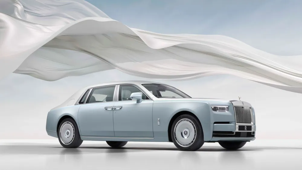 Phantom Scintilla Rolls-Royce Robb Report Italia 1