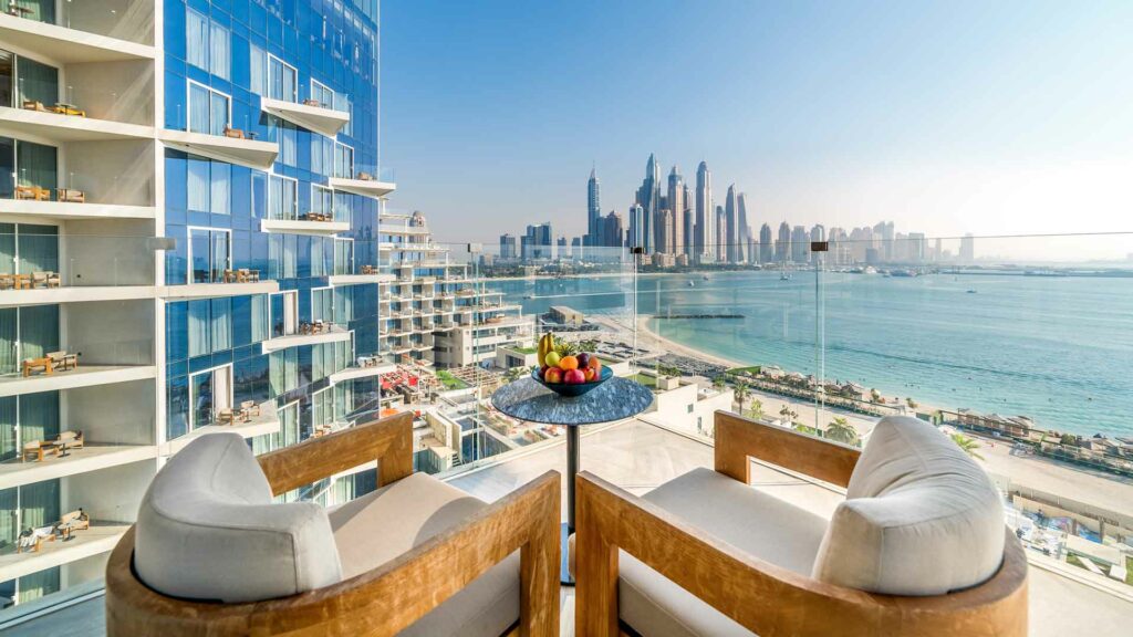 palm-jumeirah-dubai-marina-robb-report-italia