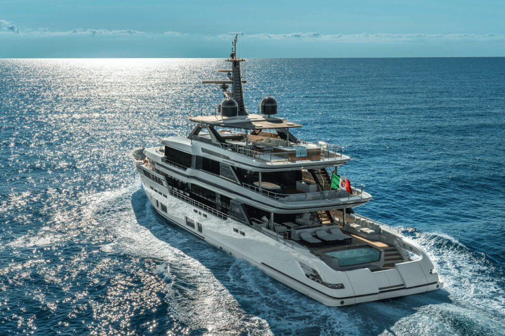 Custom-Line-50-1-Robb-Report-Italia