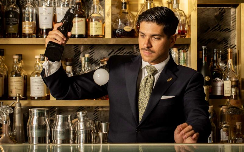 Federico-Pavan-mixology-rocco-forte-robb-report-italia