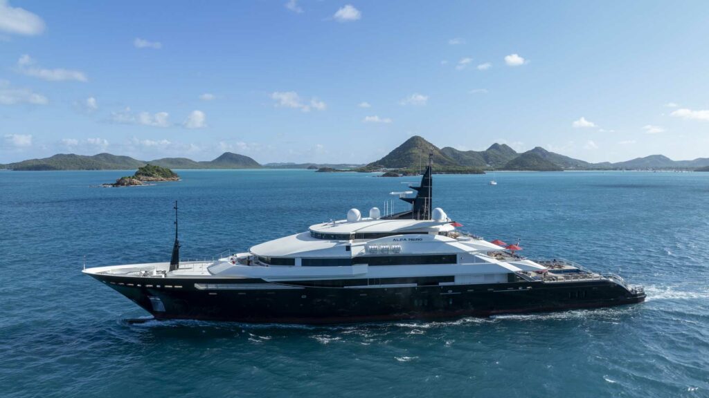 MYBA-23-Robb-Report-Italia