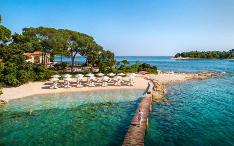 Beach-club-1-Robb-Report-Italia