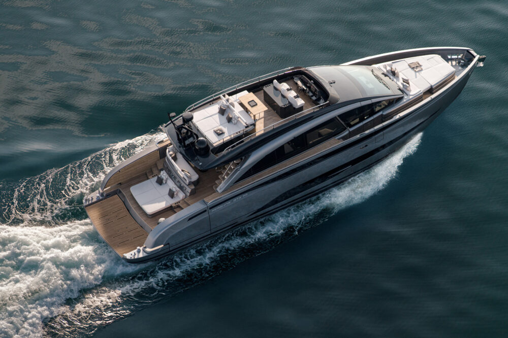 Pershing-GTX70-1-Robb-Report-Italia