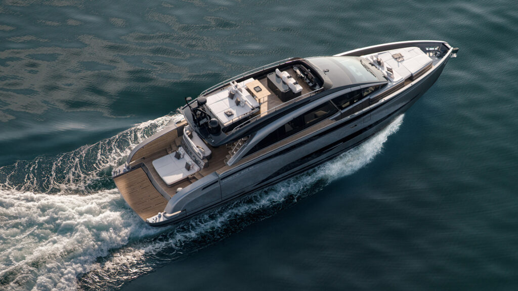 Pershing-GTX70-1-Robb-Report-Italia