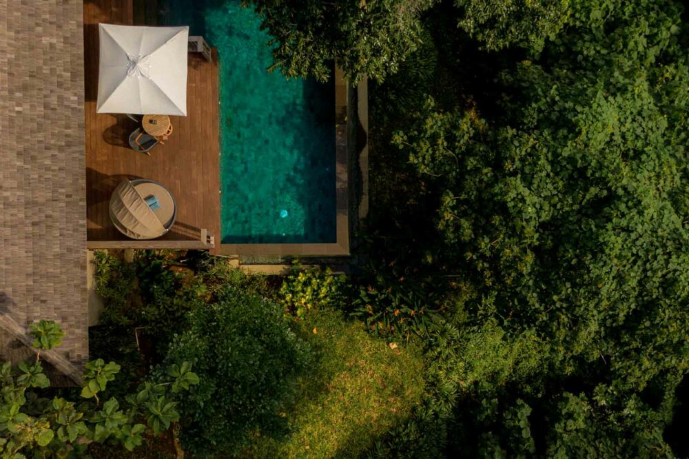 pool-pavilion-nirjhara-bali-robb-report-italia