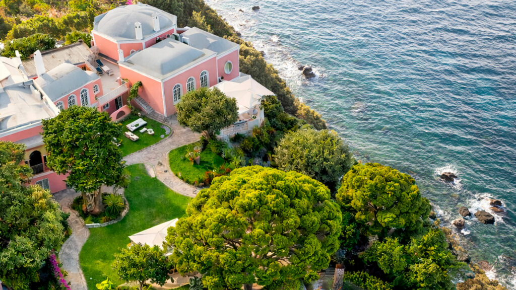 Acqua-Chiara-2-Robb-Report-Italia