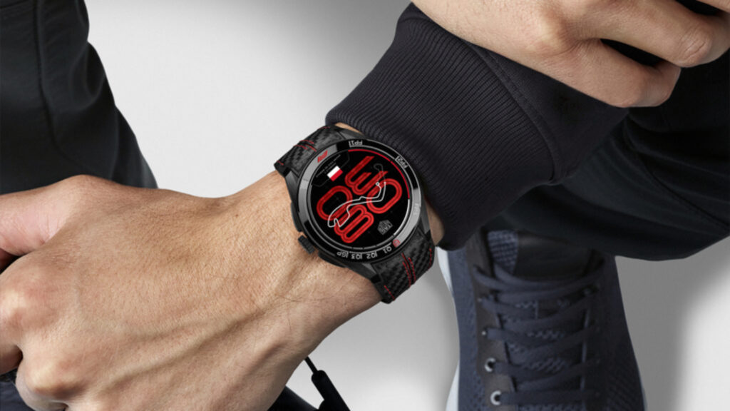 Connected-Calibre-E5-1-Robb-Report-Italia