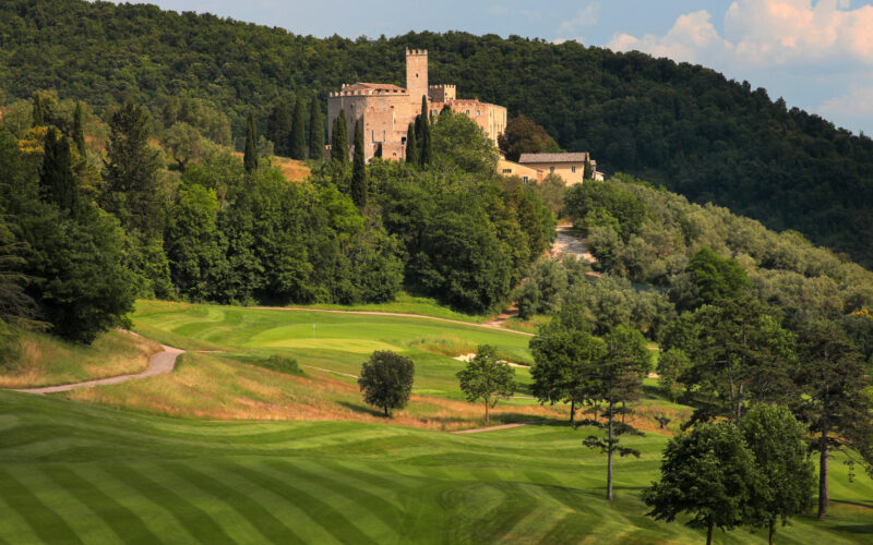 The-Golf-Train-1-Robb-Report-Italia