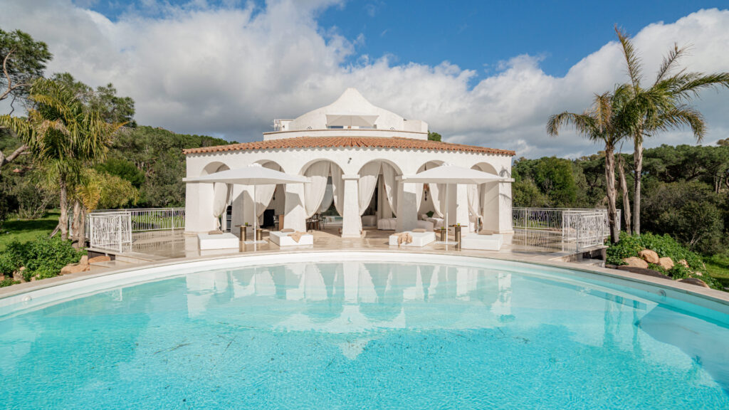 The-Thinking-Traveller-5-Robb-Report-Italia