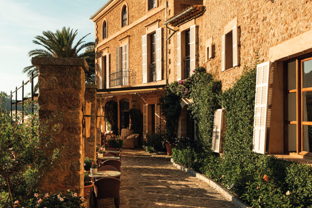 Artists-in-Residencia-1-Robb-Report-Italia