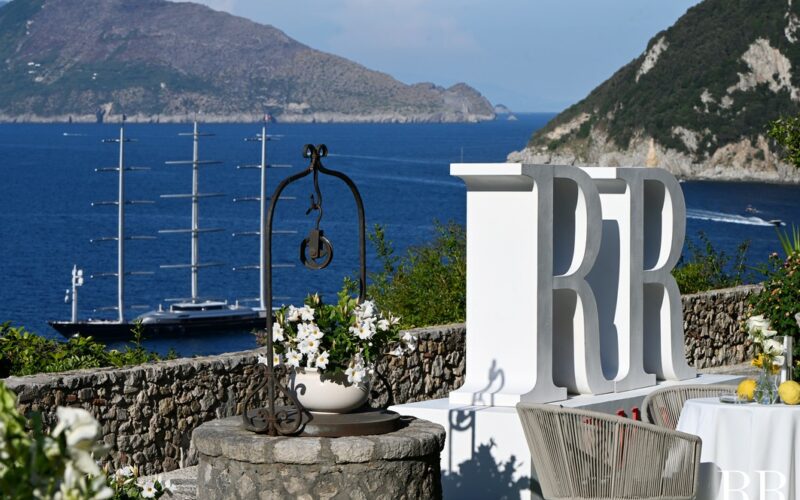 Robb Report Estate