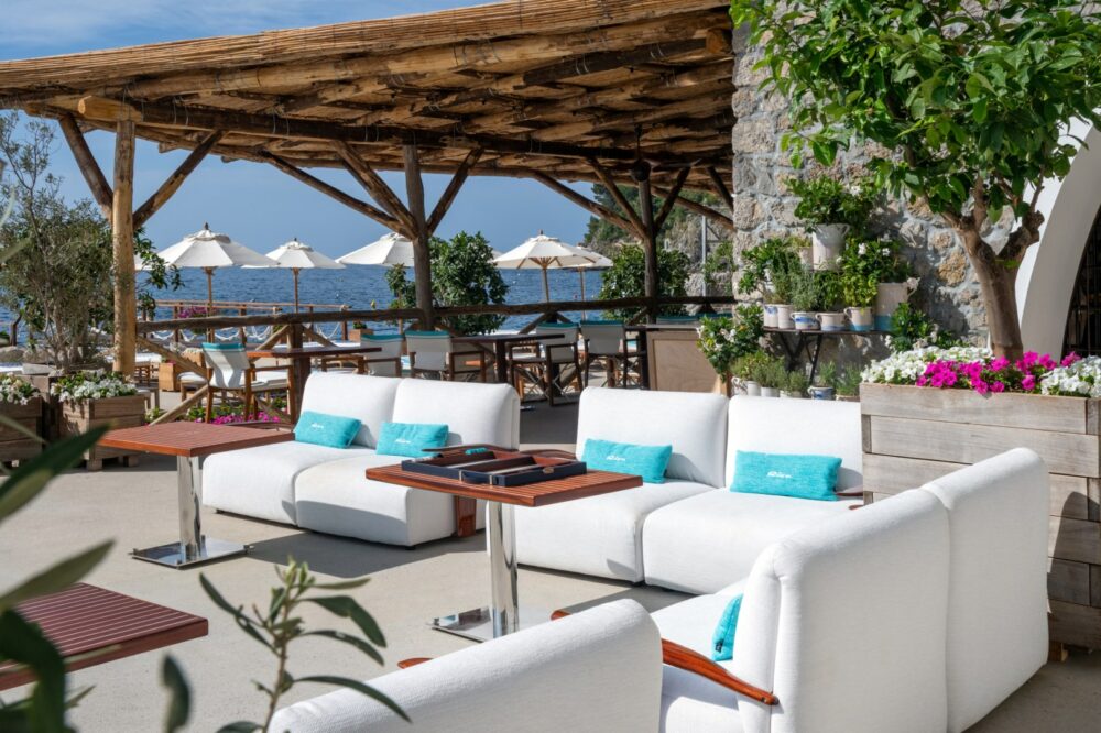 Riva-Lounge-Borgo-Santandrea-1-Robb-Report-Italia