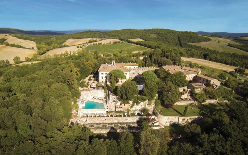 Borgo-Pignano-Florence-2-Robb-Report-Italia