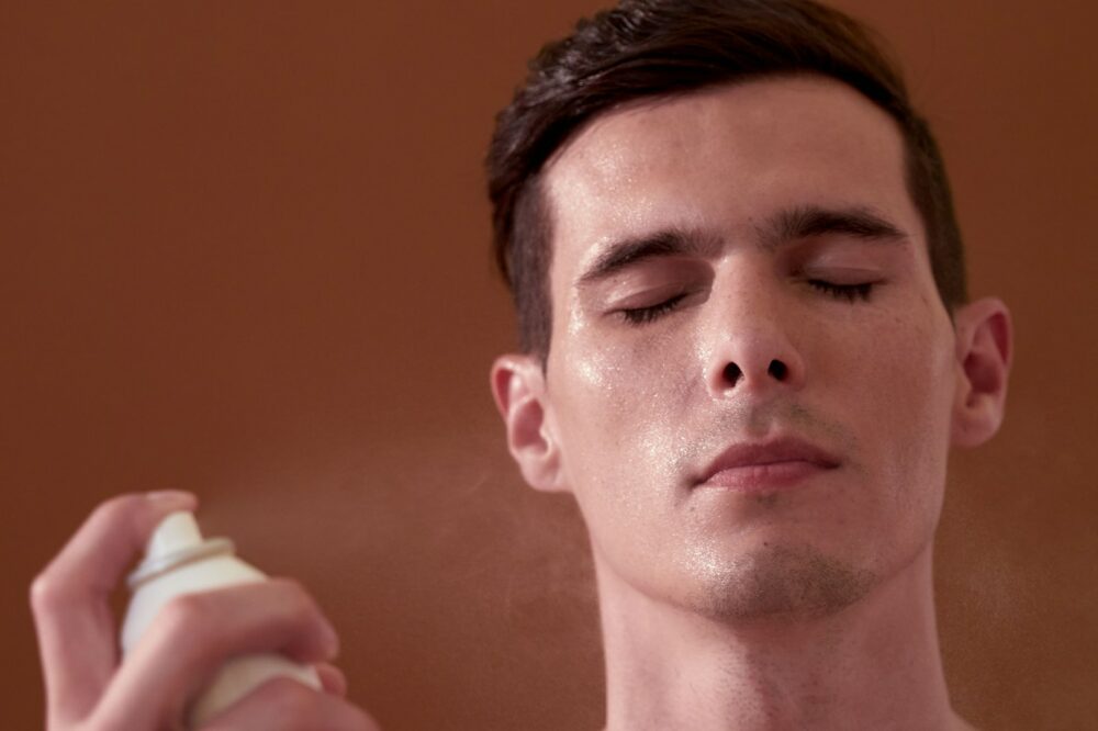 Skincare-in-spray-1-Robb-Report-Italia