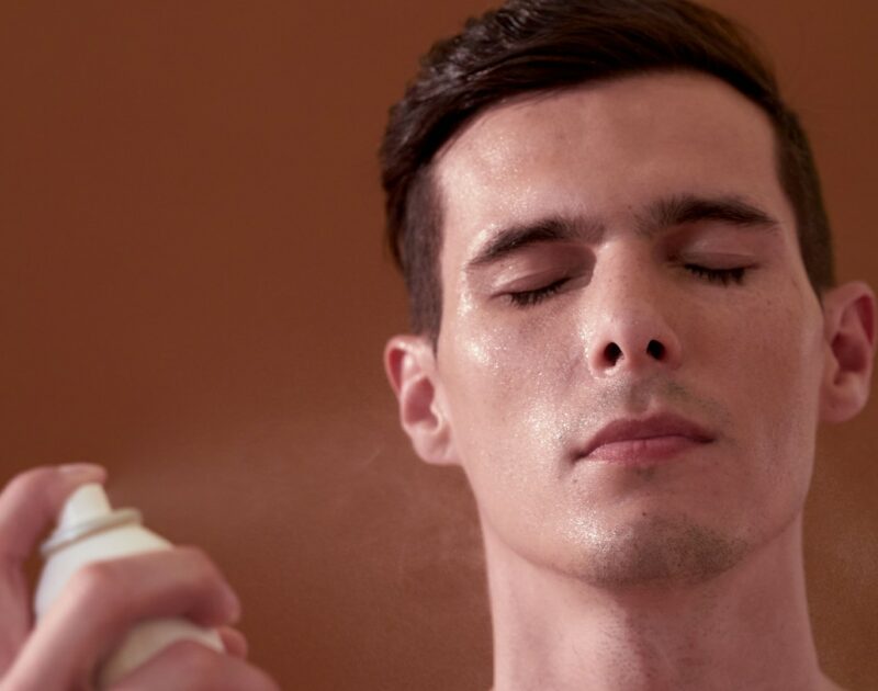 Skincare-in-spray-1-Robb-Report-Italia