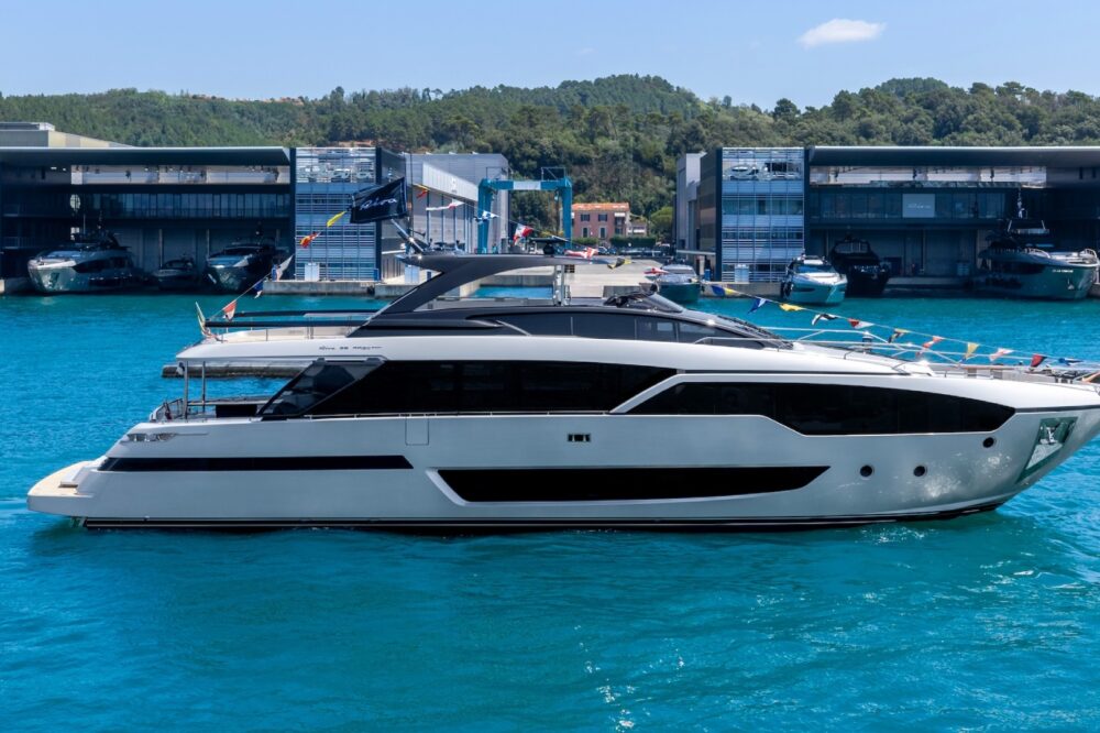 Riva-96-argo-super-1-Robb-Report-Italia
