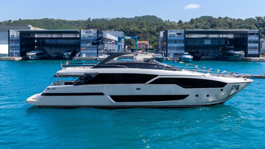 Riva-96-argo-super-1-Robb-Report-Italia